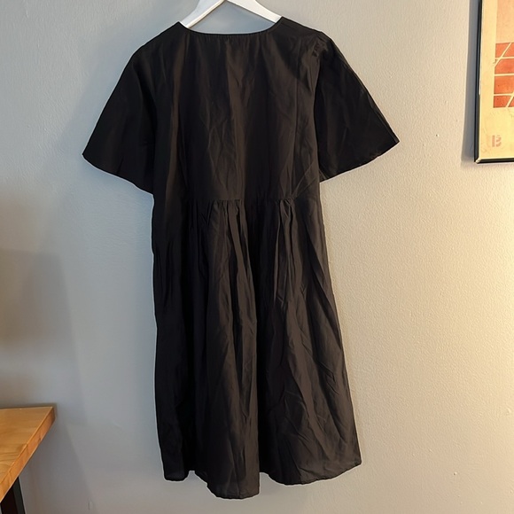 Gudrun Sjoden Gorgeous Black Midi Dress with Floral Embroidery - Picture 2 of 6